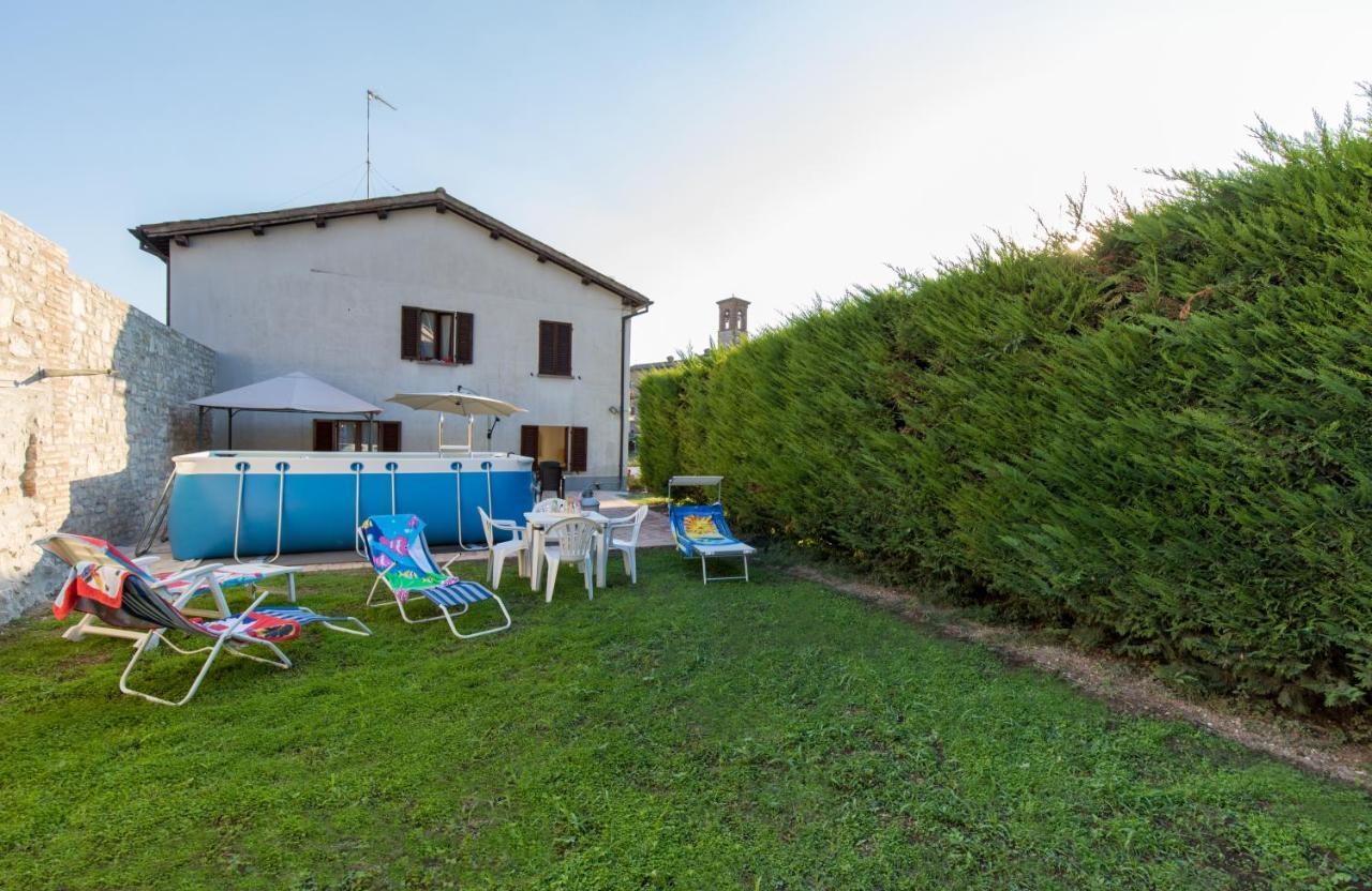 Borgo Santa Lucia Apartment With Private Parking & Garden Gubbio Buitenkant foto